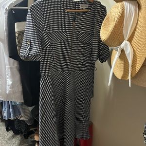 Black and white Macy’s formal dress